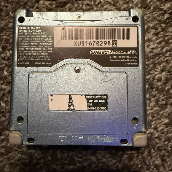 Game Boy Advance SP with Case and Charger - Picture 5 of 7